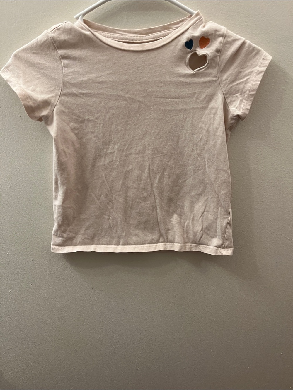 dip Cream Short Sleeve Tee with Heart Cutout and Navy & Orange Heart Accents